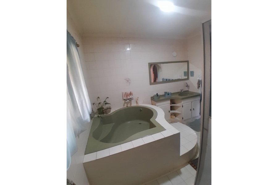 4 Bedroom Property for Sale in Deneysville Free State